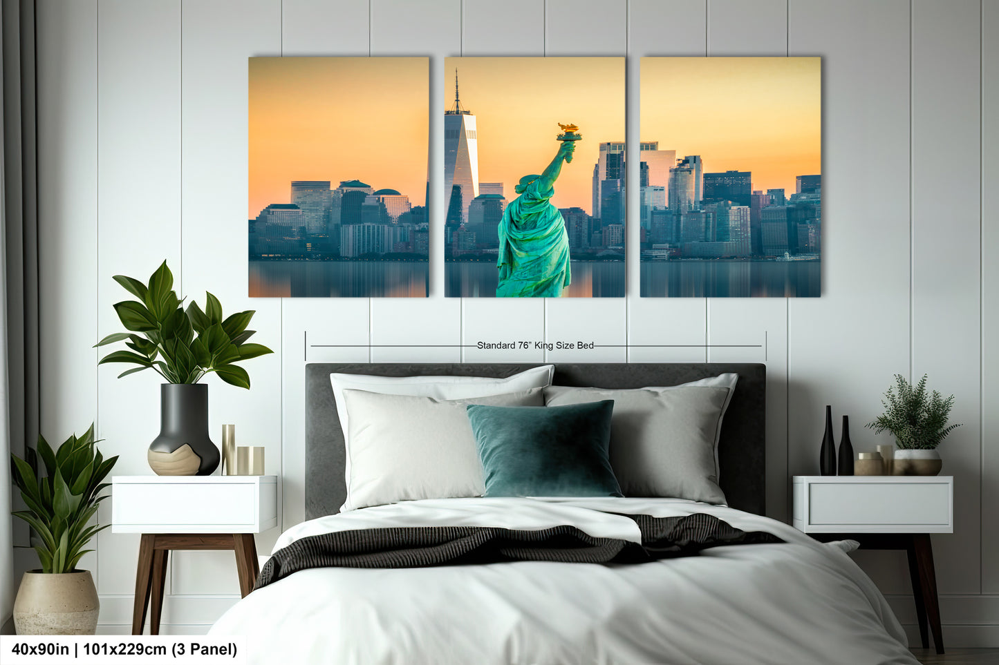 a picture of the statue of liberty in new york city